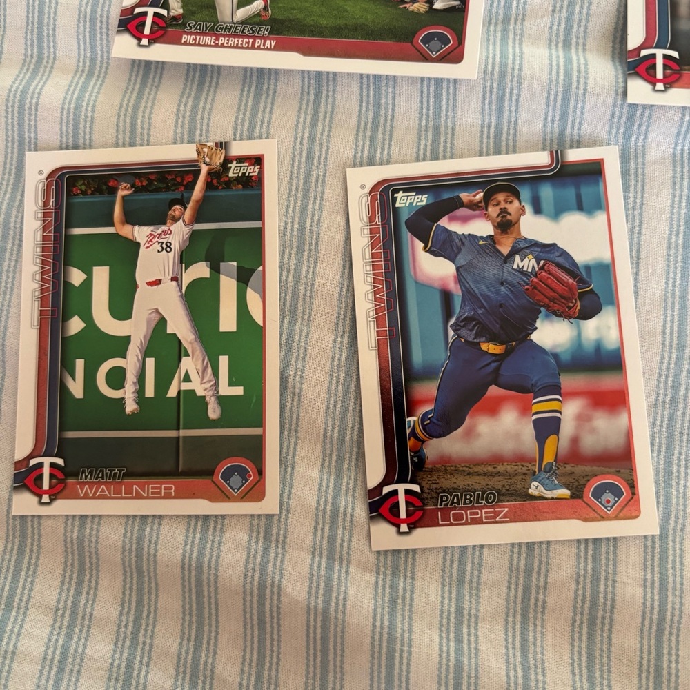 Minnesota twins topps baseball card - Picture 2 of 6